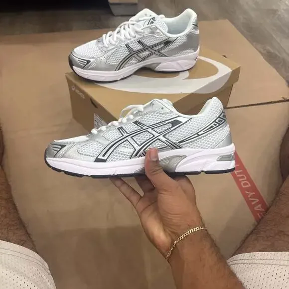 ASICS GEL-1130 White Pure Silver Running Shoes Women's Size 10 - Picture 2 of 4